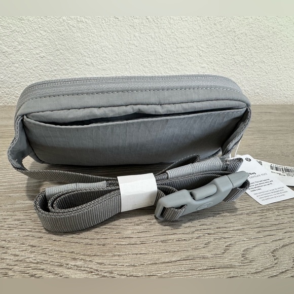 Lululemon Mini Belt - Gray NWT - Picture 2 of 2